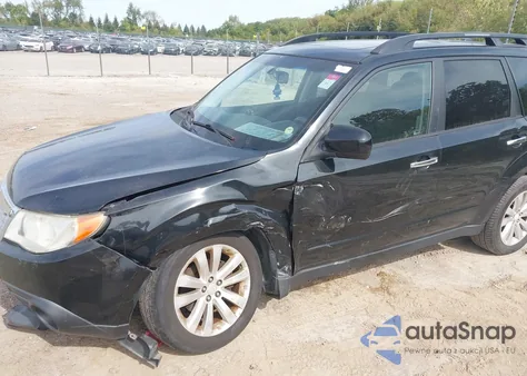 2013 Subaru Forester 2.5X Premium z USA, uszkodzony, nr VIN JF2SHADC9DH445664